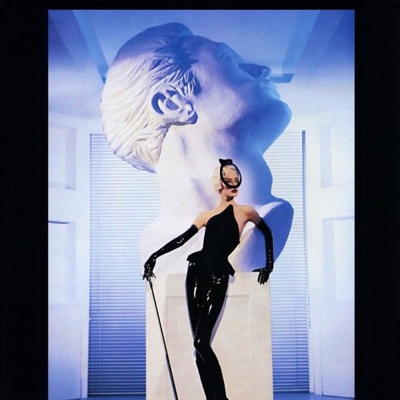 Meet your Posher, Sandra - Picture 1 of 1